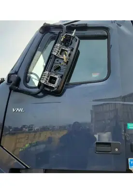 Volvo VNL Door Assembly, Front