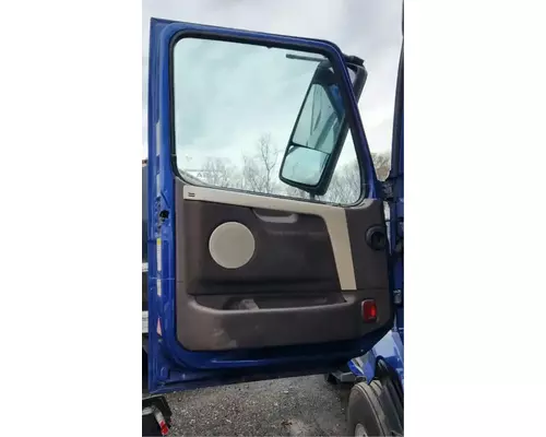 Volvo VNL Door Assembly, Front