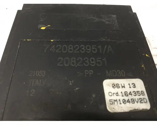 Volvo VNL Electrical Misc. Parts