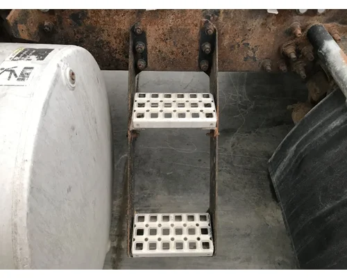 Volvo VNL Engine Brackets, Misc.