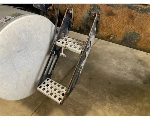 Volvo VNL Engine Brackets, Misc.