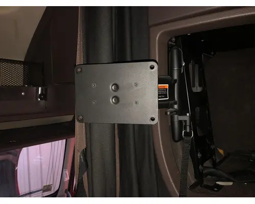 Volvo VNL Engine Brackets, Misc.