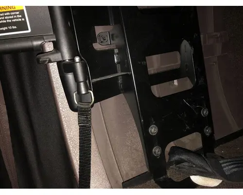 Volvo VNL Engine Brackets, Misc.