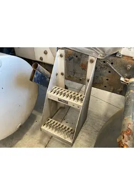 Volvo VNL Engine Brackets, Misc.