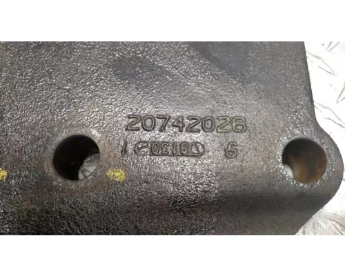 Volvo VNL Engine Mounts