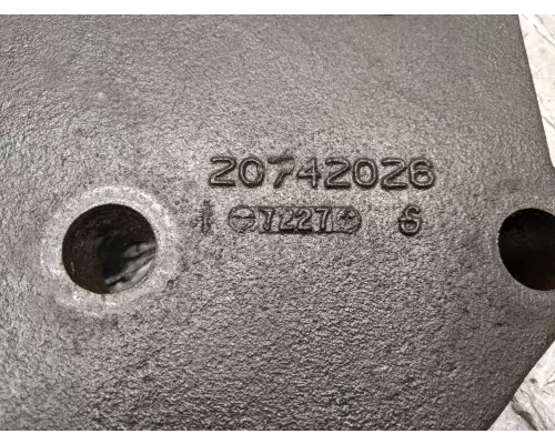 Volvo VNL Engine Mounts