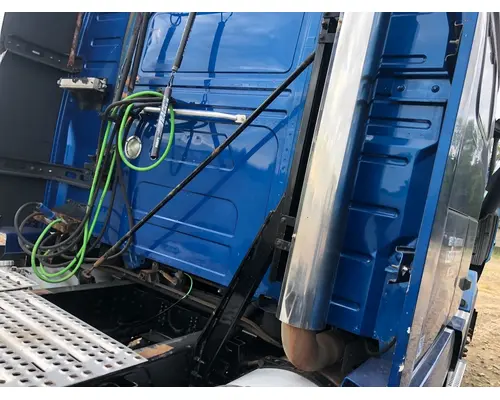 Volvo VNL Exhaust Assembly