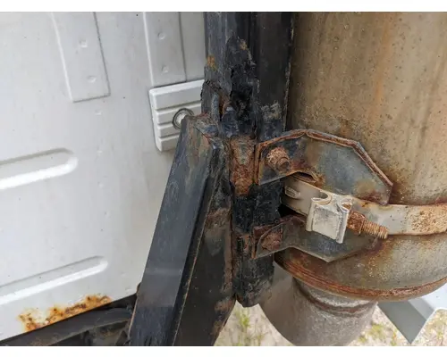 Volvo VNL Exhaust Assembly