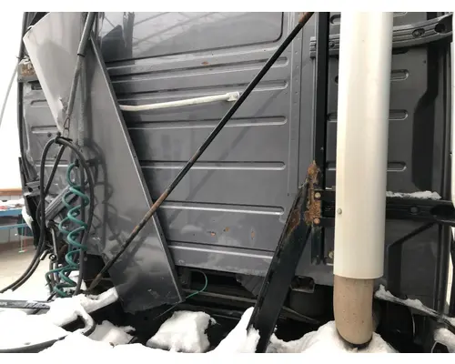 Volvo VNL Exhaust Assembly