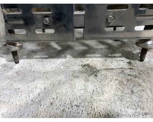 Volvo VNL Exhaust Guard