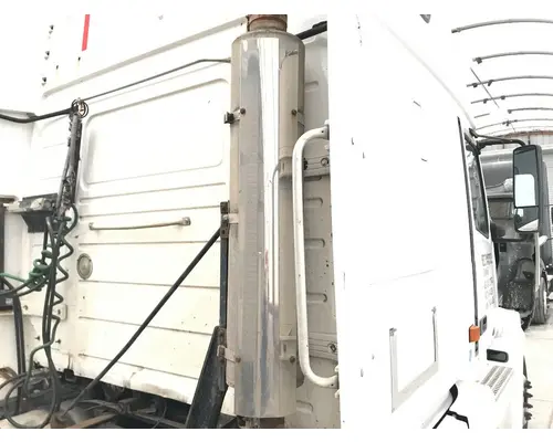 Volvo VNL Exhaust Guard