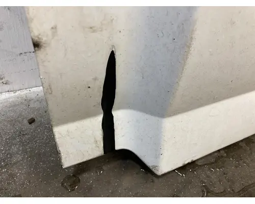 Volvo VNL Fairing (Side)