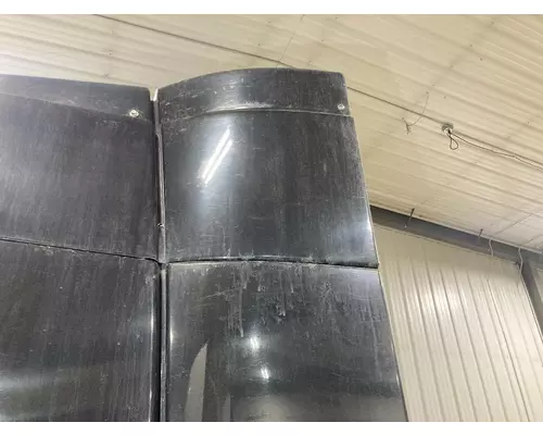 Volvo VNL Fairing (Side)