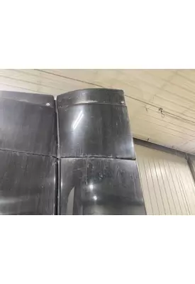 Volvo VNL Fairing (Side)