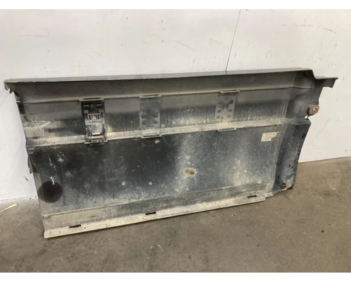Volvo VNL Fairing (Side)