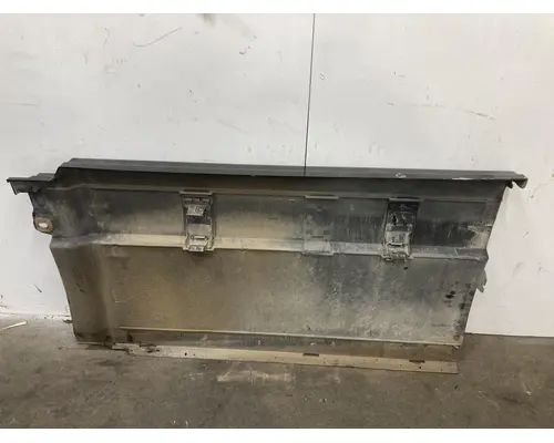 Volvo VNL Fairing (Side)