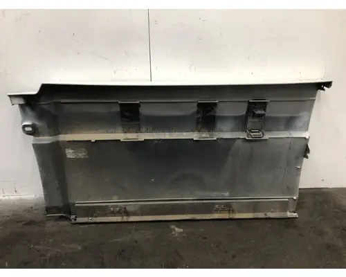 Volvo VNL Fairing (Side)