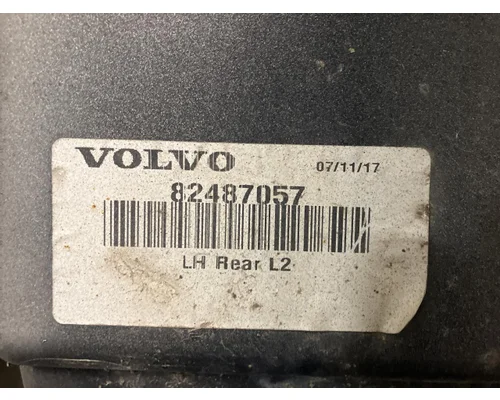 Volvo VNL Fairing (Side)