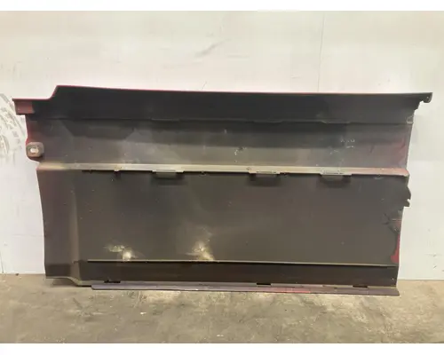 Volvo VNL Fairing (Side)