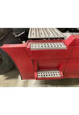 Volvo VNL Fairing (Side)