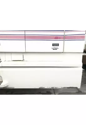 Volvo VNL Fairing (Side)