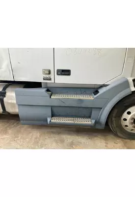 Volvo VNL Fairing (Side)