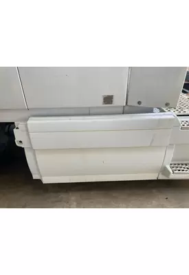 Volvo VNL Fairing (Side)
