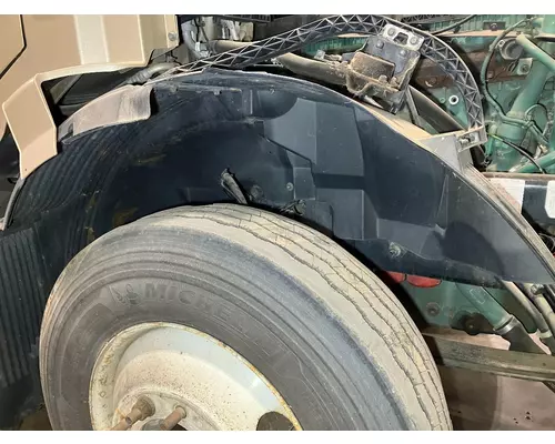 Volvo VNL Fender, Inner