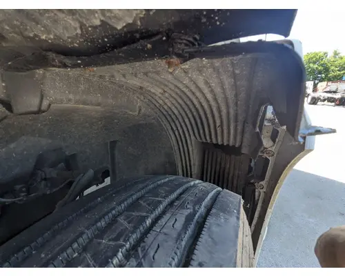 Volvo VNL Fender