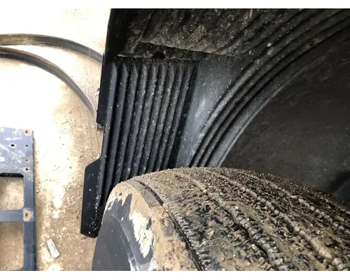 Volvo VNL Fender