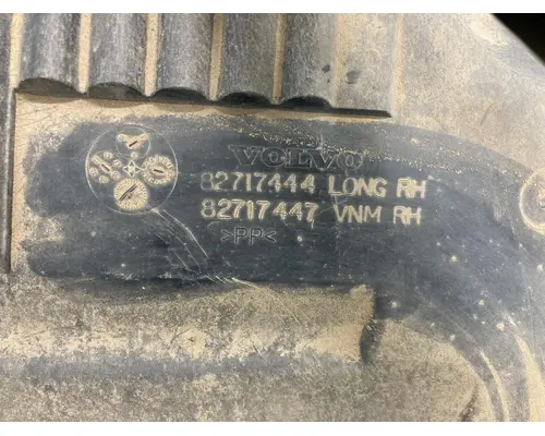 Volvo VNL Fender