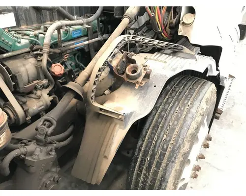 Volvo VNL Fender