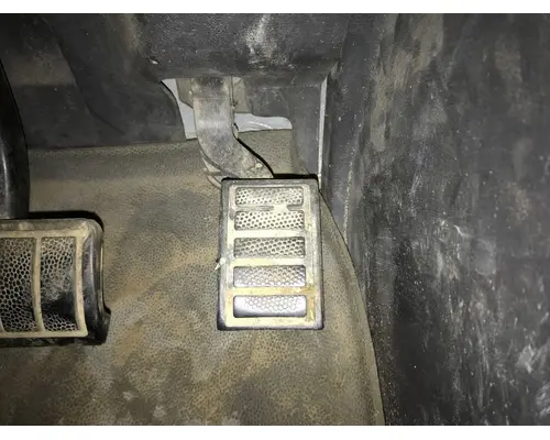 Volvo VNL Foot Control Pedal (all floor pedals)