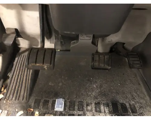Volvo VNL Foot Control Pedal (all floor pedals)