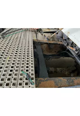 Volvo VNL ~Frame (unused)