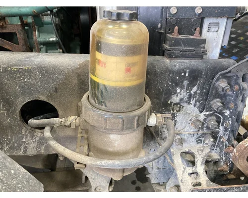 Volvo VNL Fuel Heater