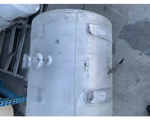 Volvo VNL Fuel Tank