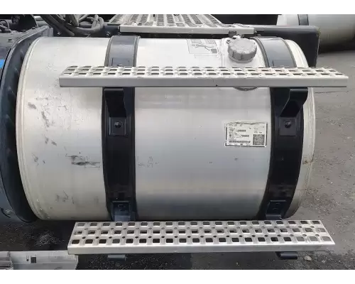 Volvo VNL Fuel Tank