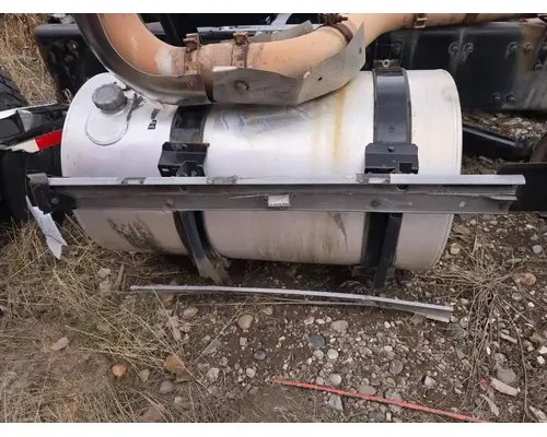 Volvo VNL Fuel Tank