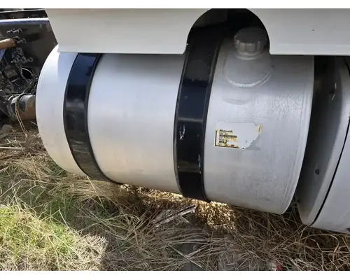 Volvo VNL Fuel Tank
