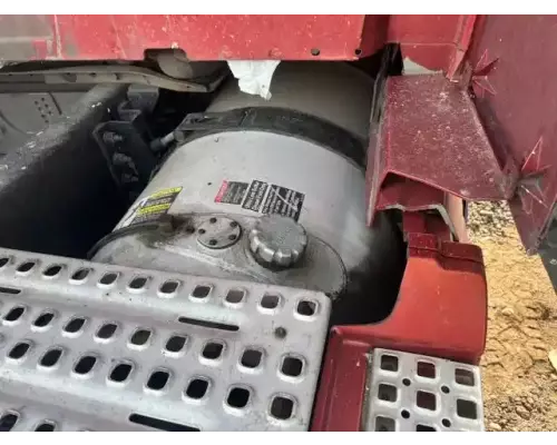 Volvo VNL Fuel Tank