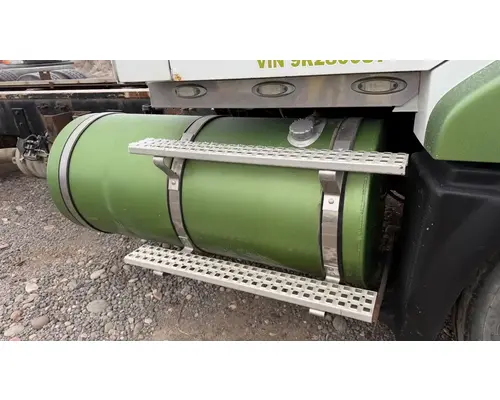 Volvo VNL Fuel Tank