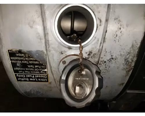 Volvo VNL Fuel Tank