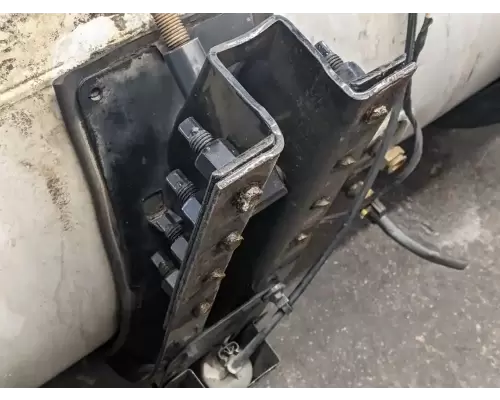 Volvo VNL Fuel Tank