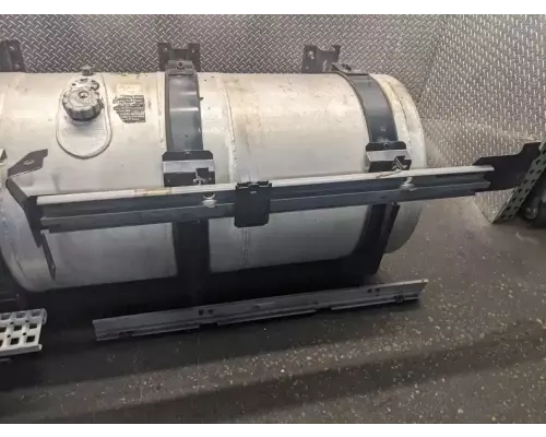 Volvo VNL Fuel Tank