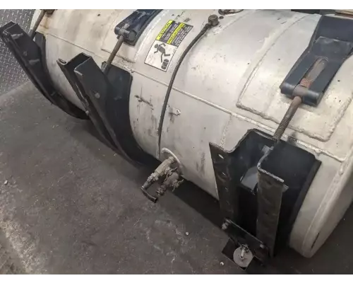 Volvo VNL Fuel Tank