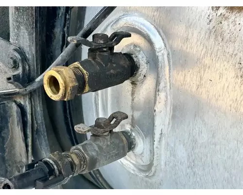 Volvo VNL Fuel Tank