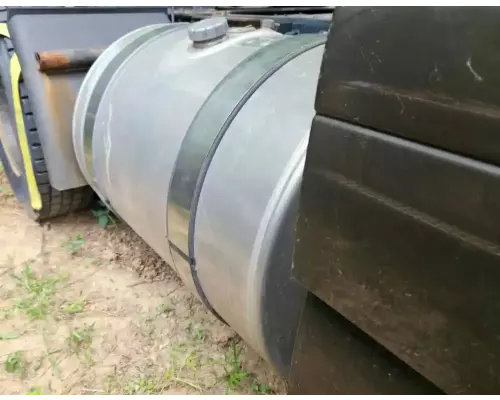 Volvo VNL Fuel Tank