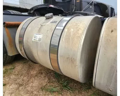 Volvo VNL Fuel Tank