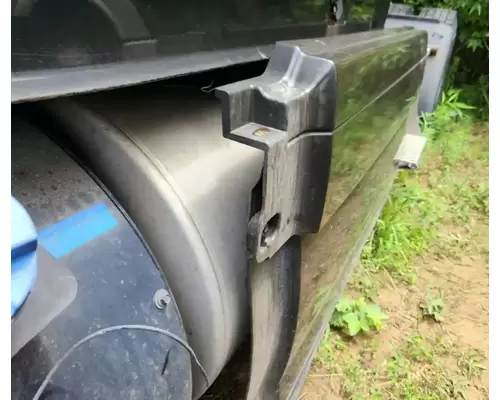 Volvo VNL Fuel Tank